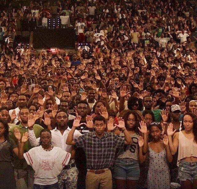 Howard University students standing in solidarity with Michael Brown. Photo credit: Urban Cusp.